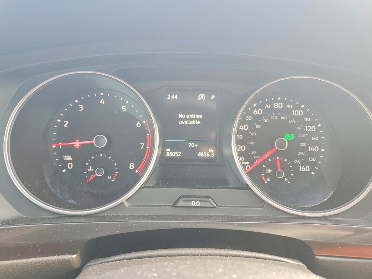 Volkswagen Tiguan S