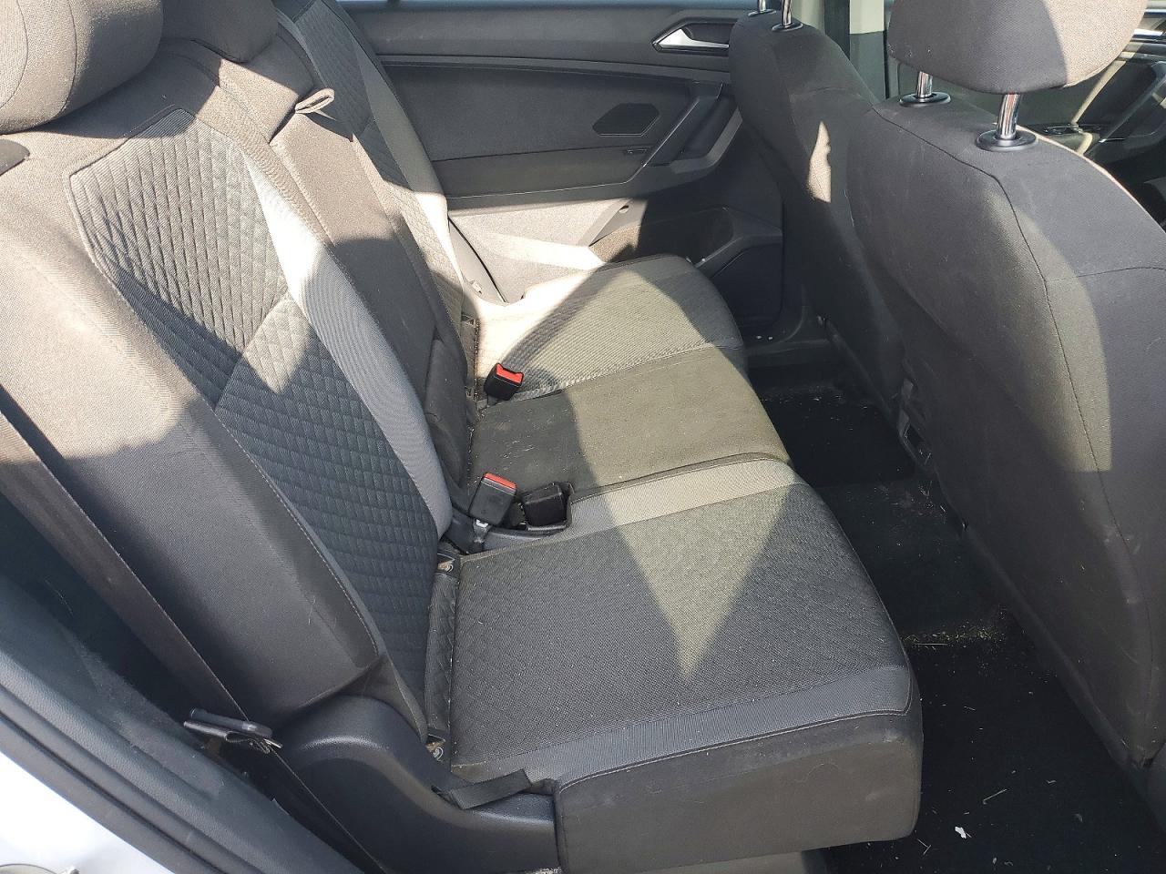 Volkswagen Tiguan S
