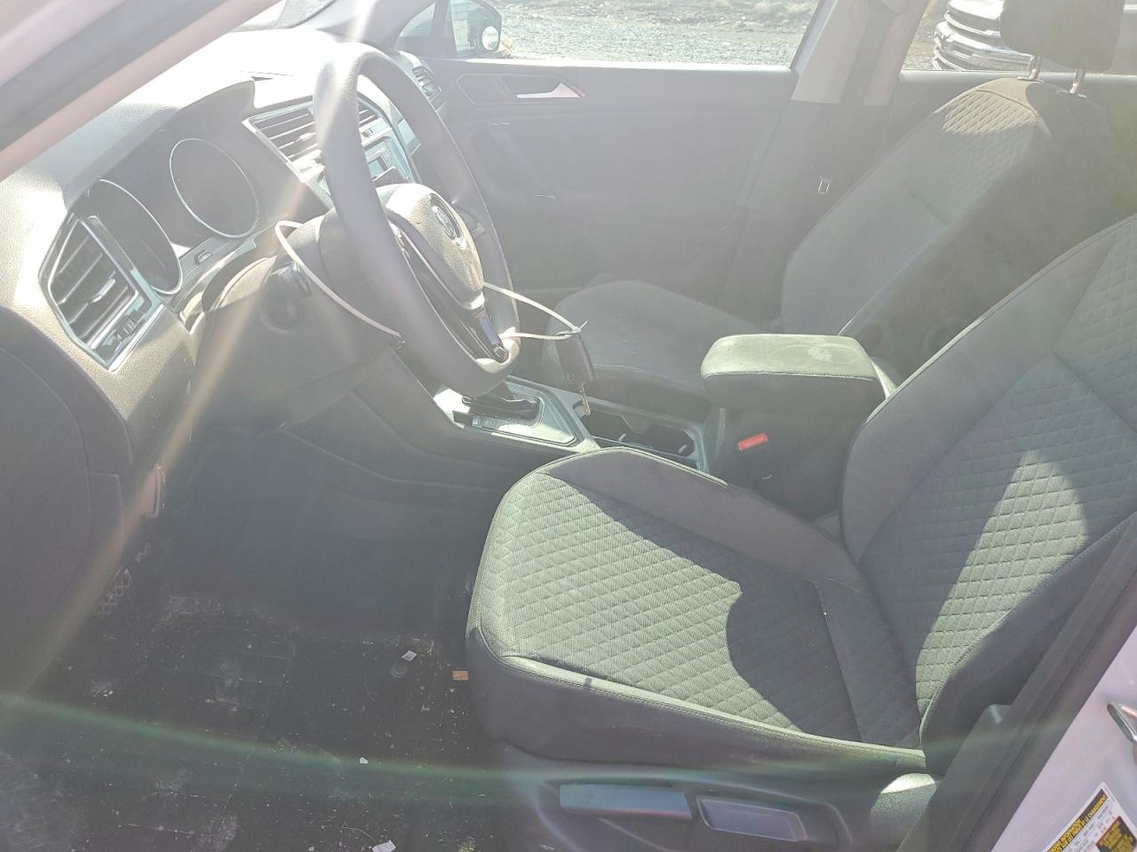 Volkswagen Tiguan S
