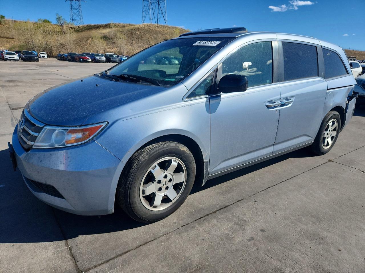 Salvage Honda Odyssey Image