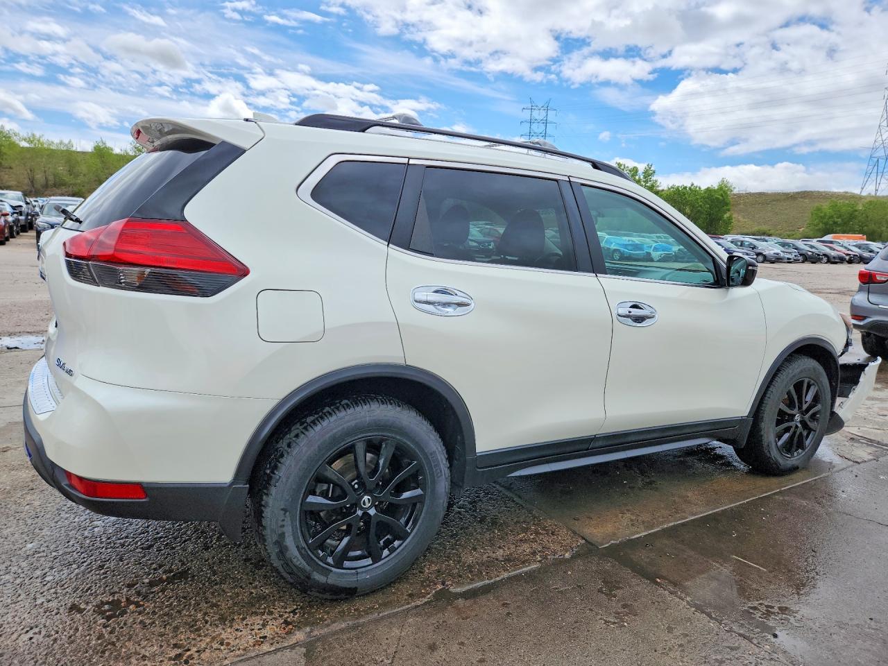 Nissan Rogue Sv