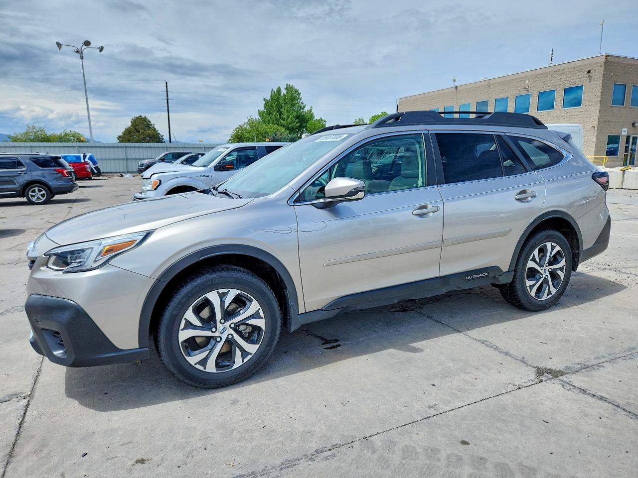 Salvage Subaru Outback Image