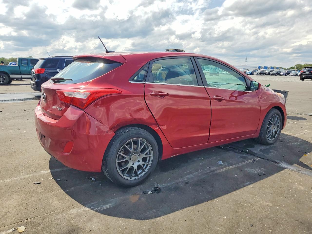 Hyundai ELANTRA Base