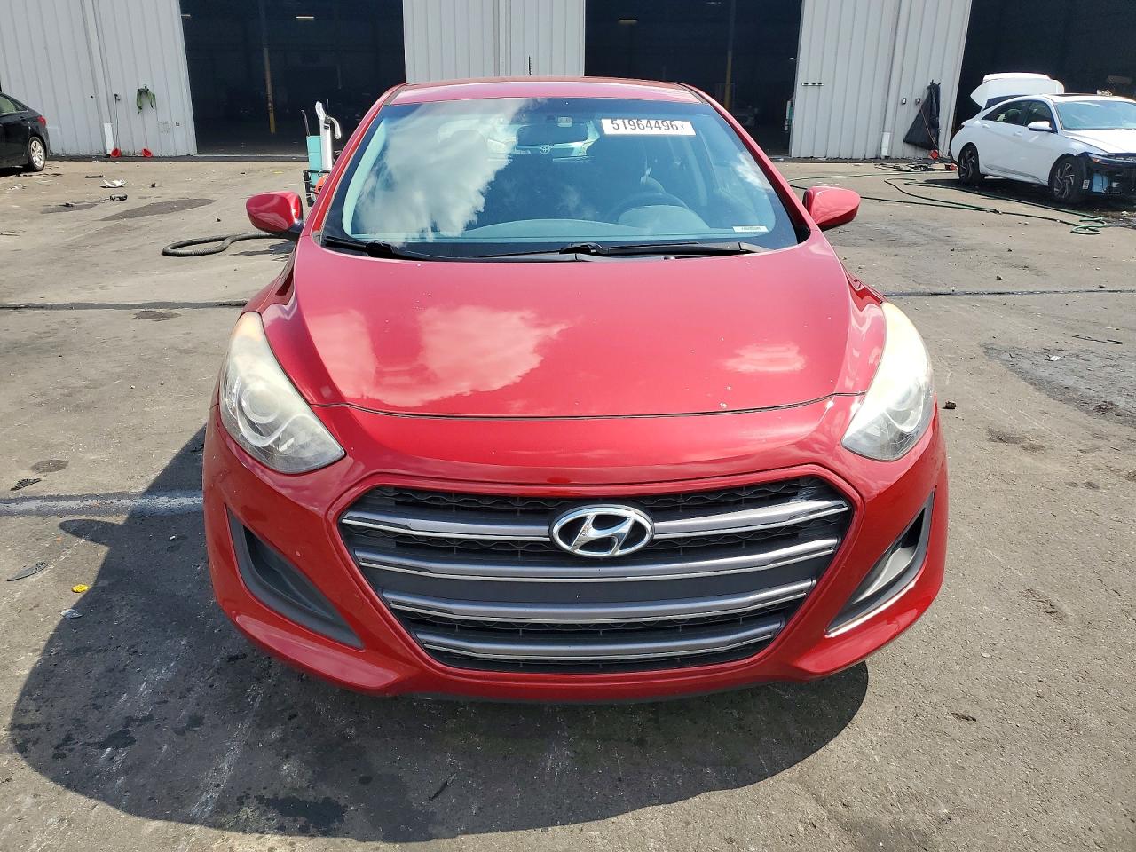 Hyundai ELANTRA Base
