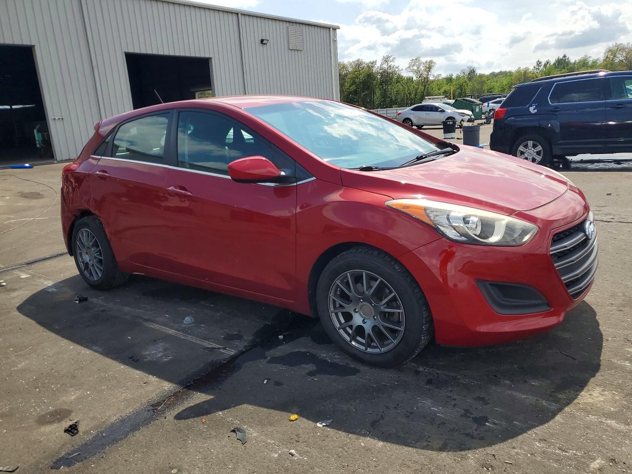 Hyundai ELANTRA Base