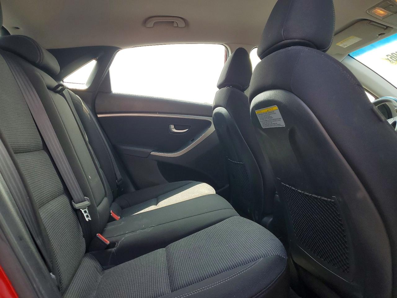Hyundai ELANTRA Base