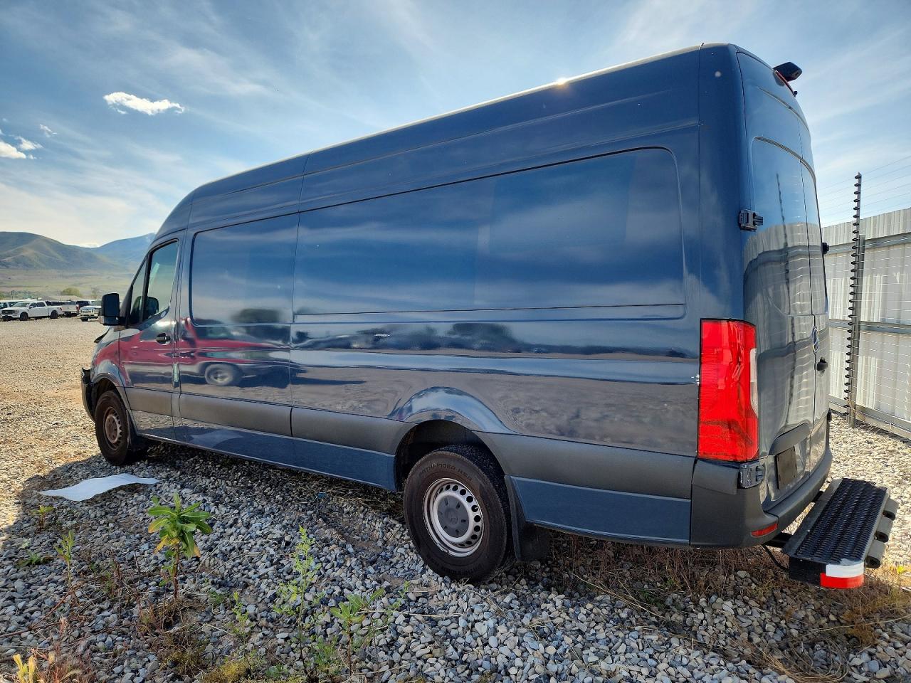Mercedes-Benz Sprinter 2500