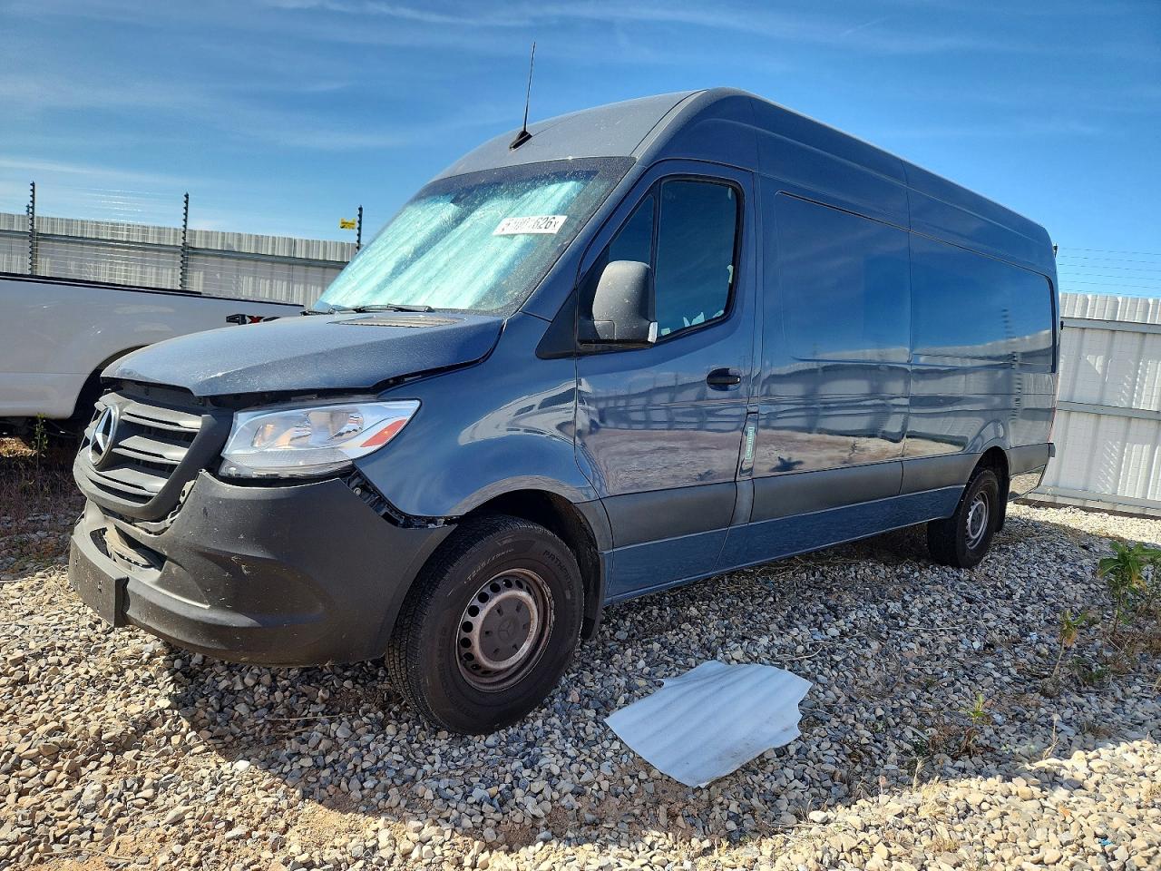 Mercedes-Benz Sprinter 2500