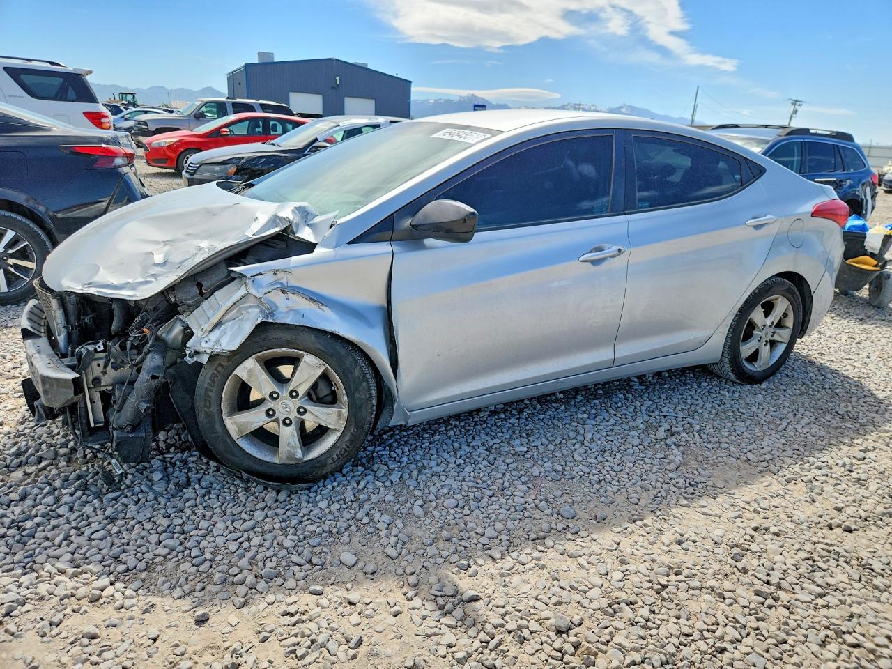 Salvage Hyundai ELANTRA Image