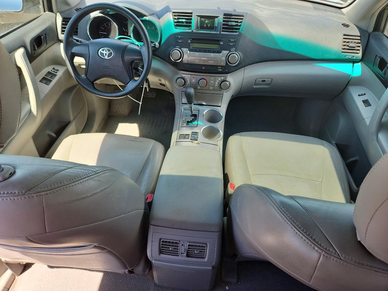 Toyota Highlander Base