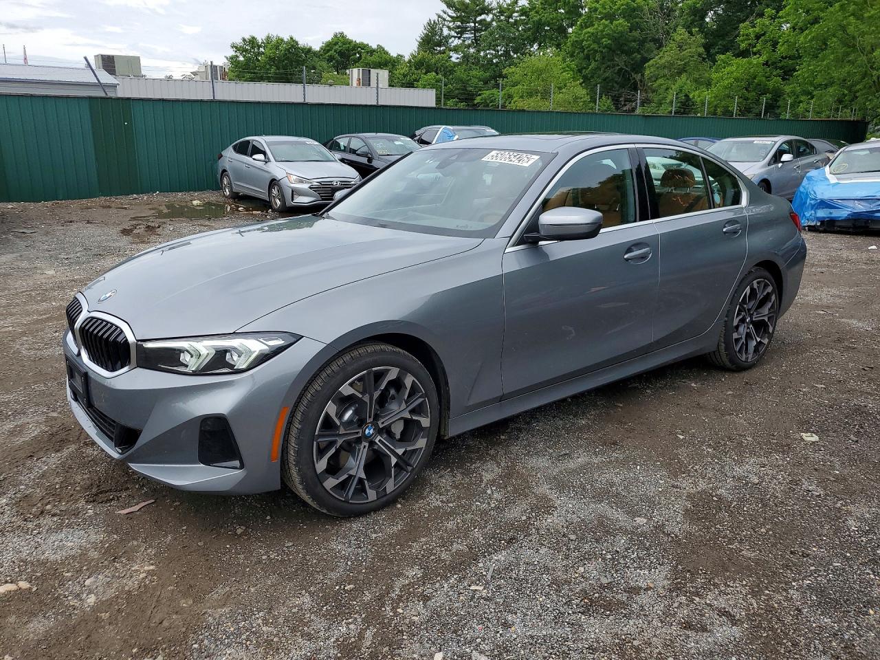 Salvage BMW 3 Series Image