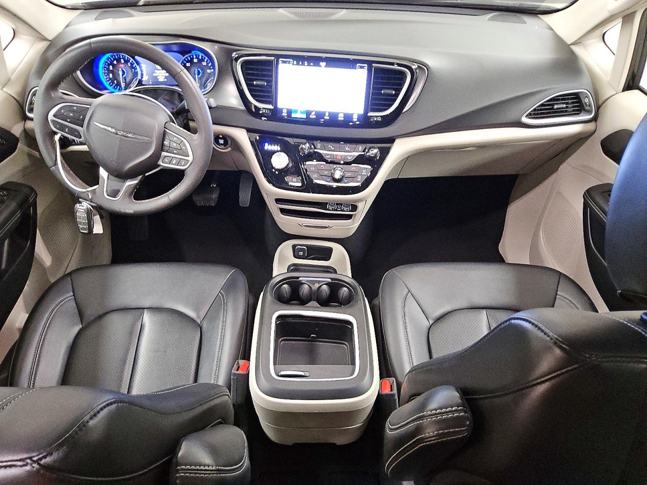 Chrysler Pacifica Touring L