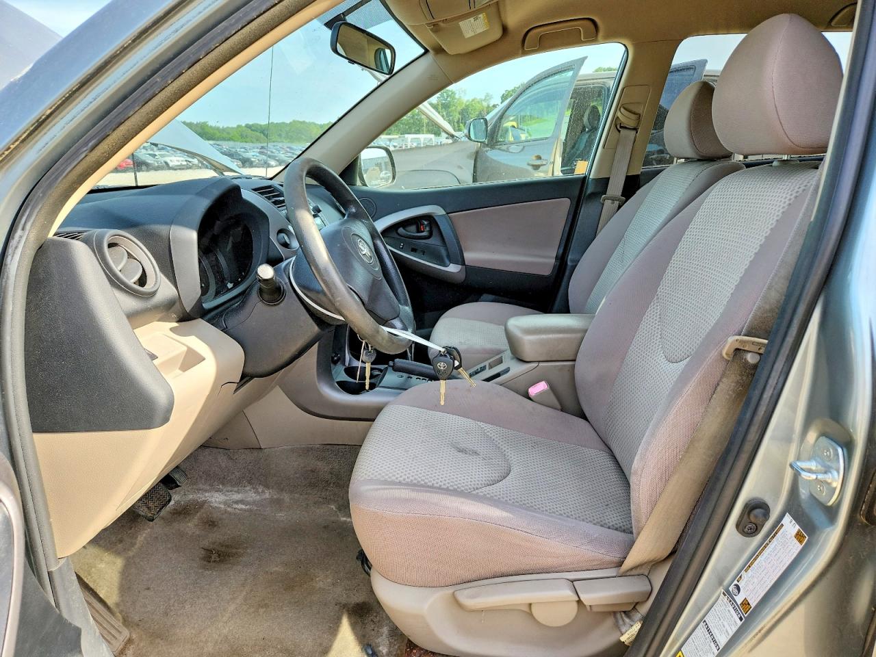 Toyota RAV4 Base