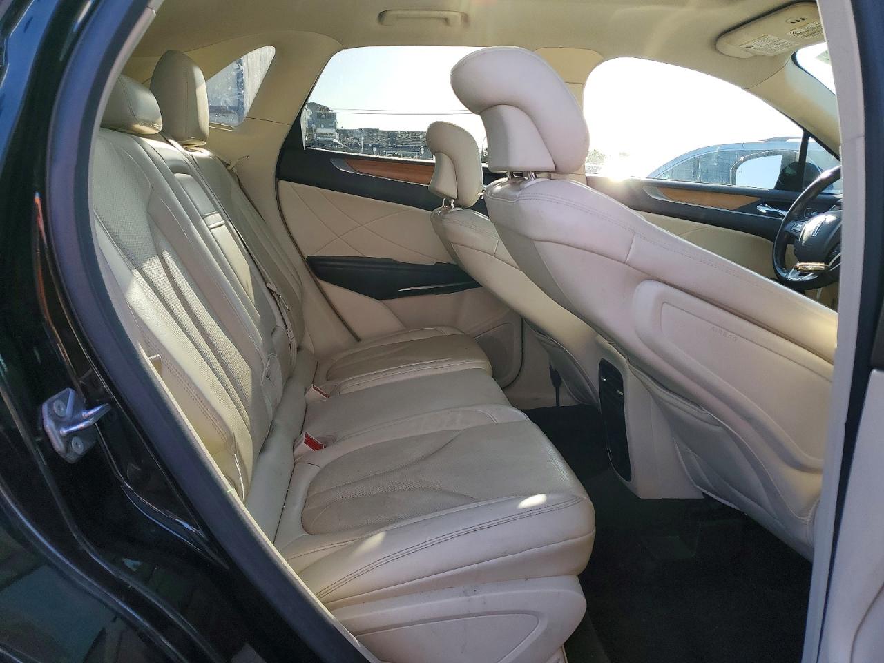 Lincoln MKZ