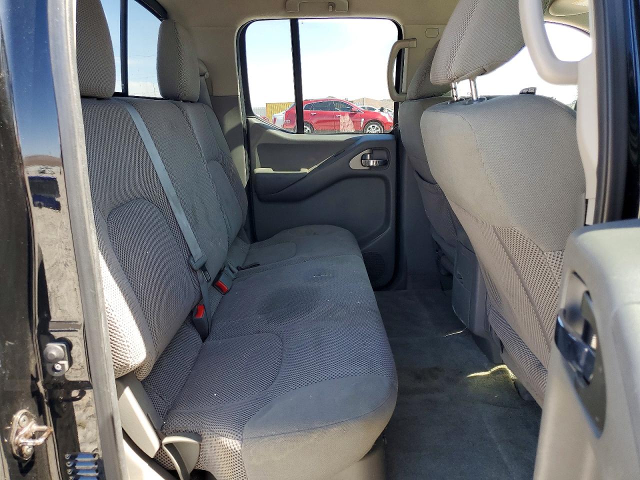 Nissan Frontier Sv