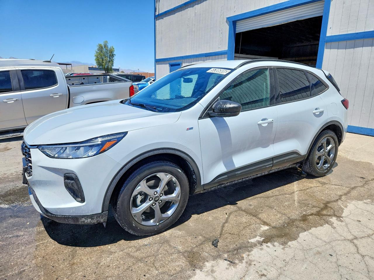 Salvage Ford Escape Image
