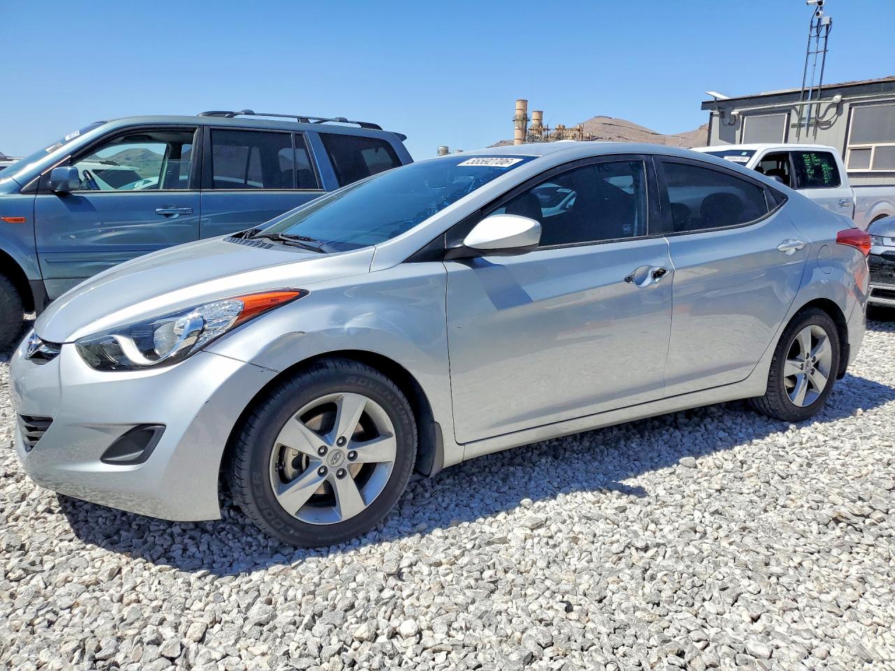 Salvage Hyundai ELANTRA Image