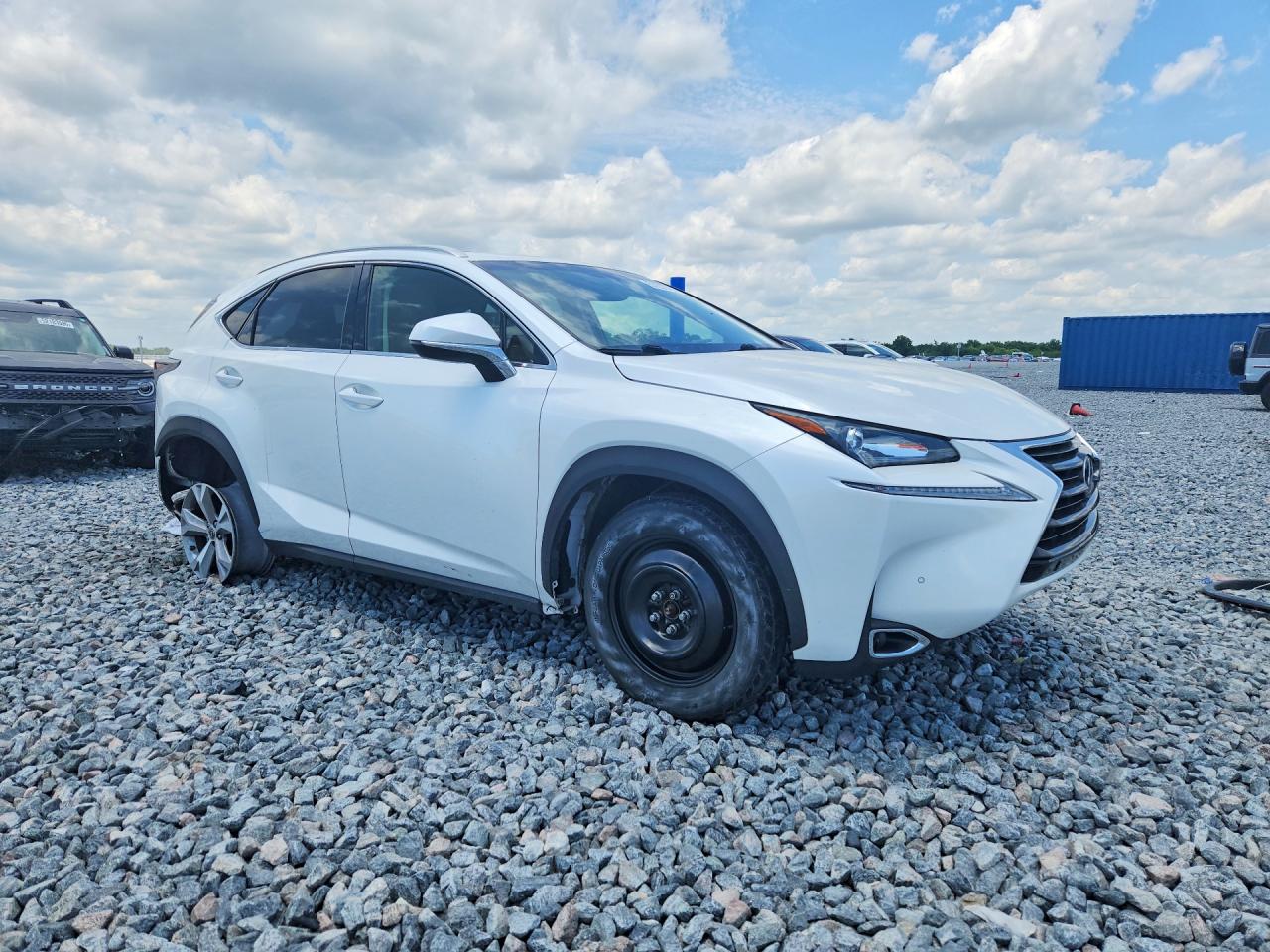 Lexus NX Base