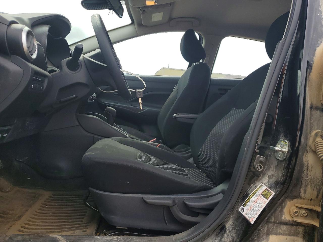 Nissan Versa S