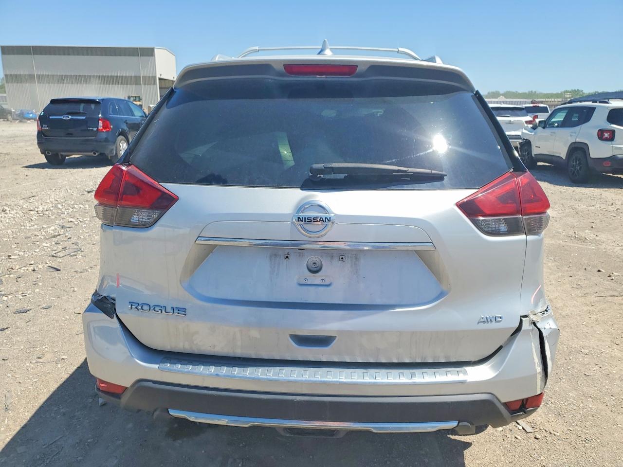 Nissan Rogue S