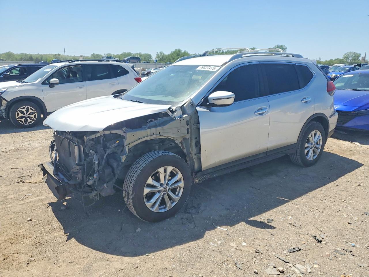 Salvage Nissan Rogue Image