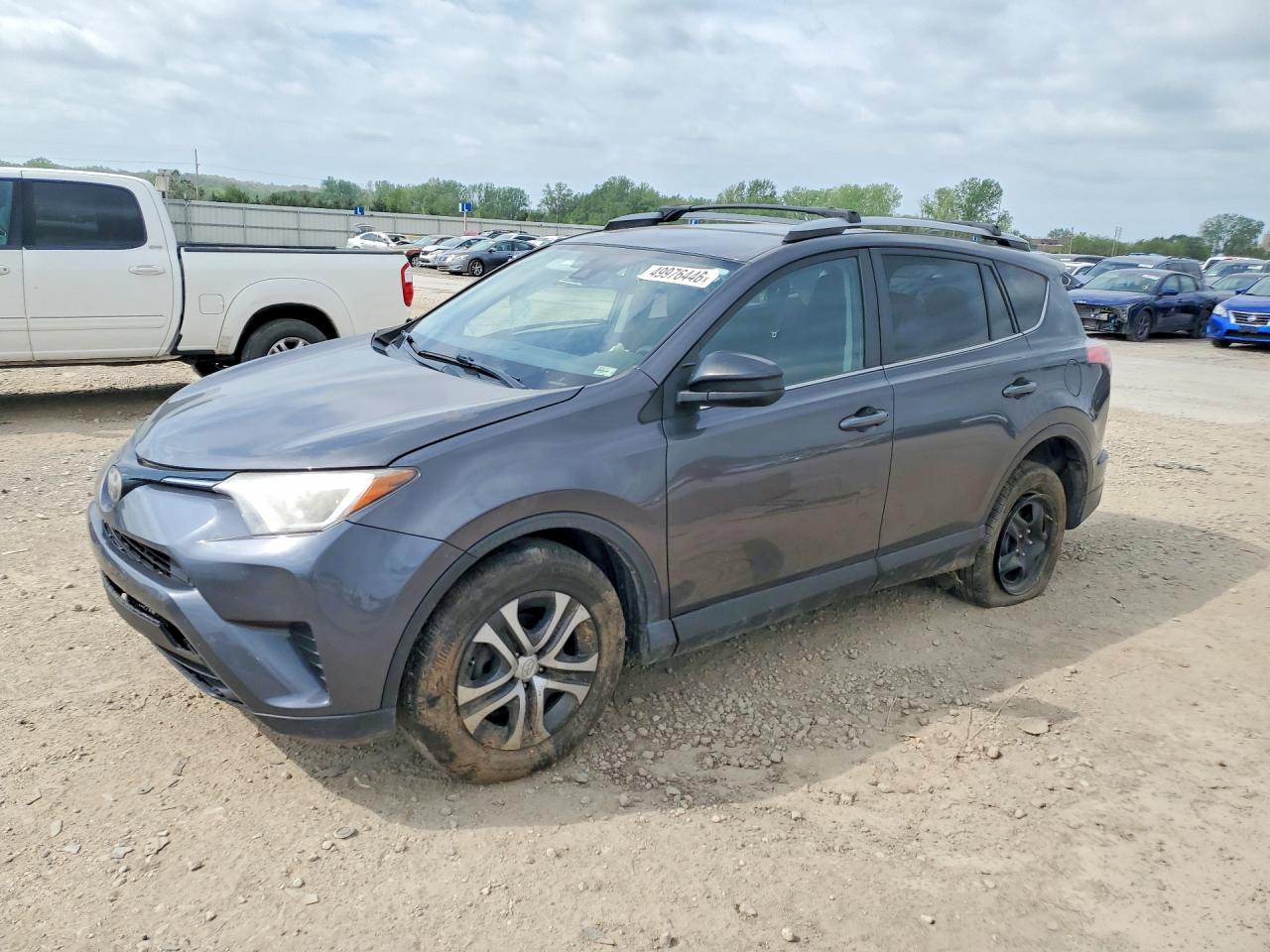 Salvage Toyota RAV4 Image
