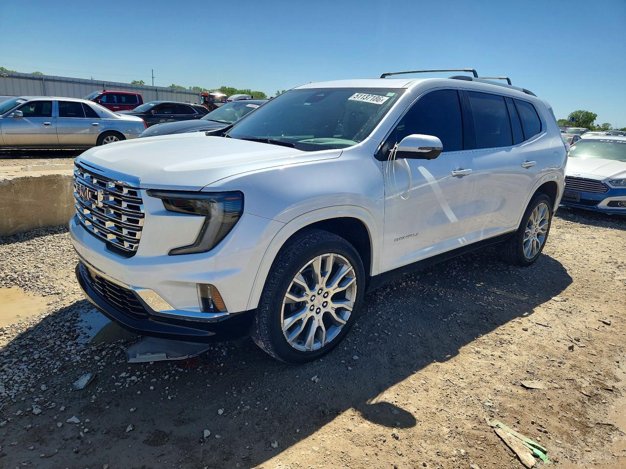 Salvage GMC Acadia Image