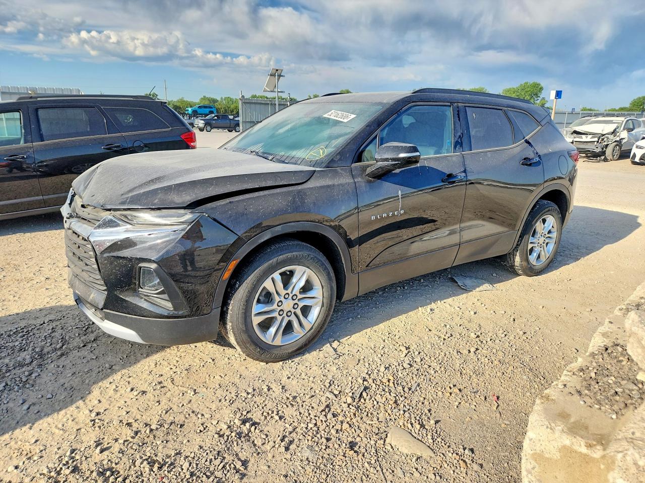 Salvage Chevrolet Blazer Image