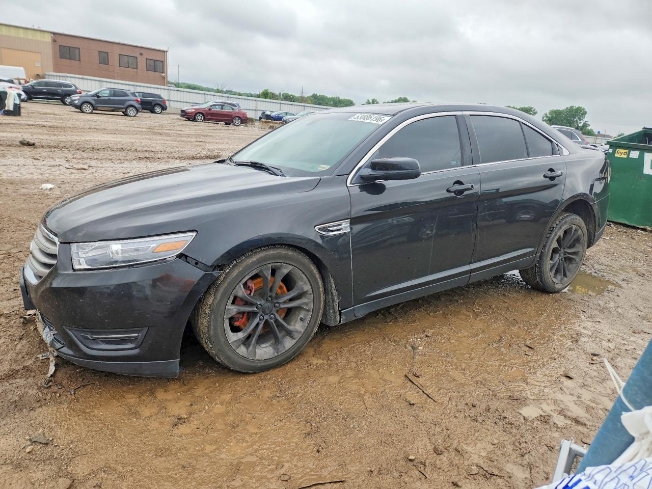 Salvage Ford Taurus Image