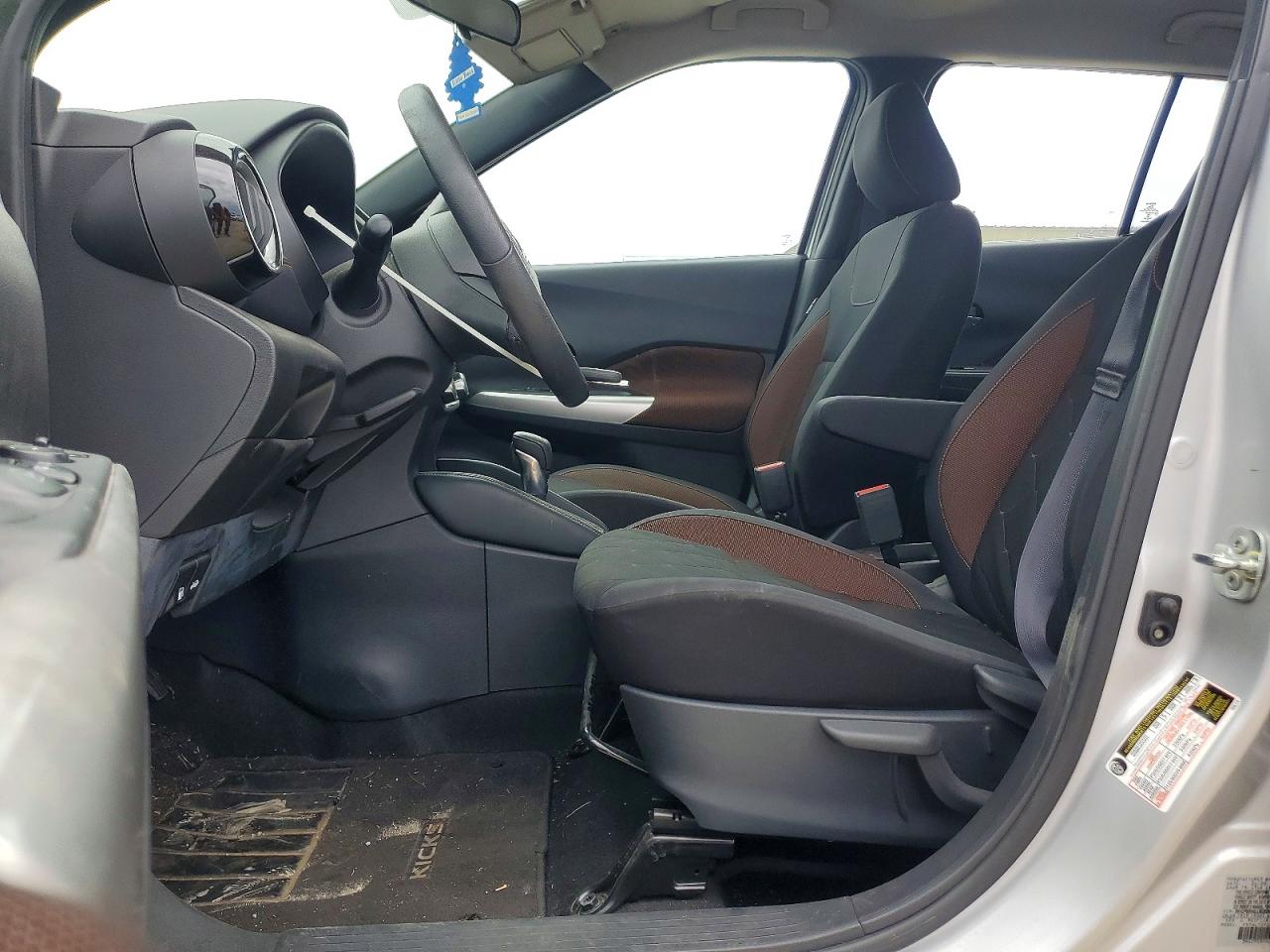 Nissan Kicks Sr