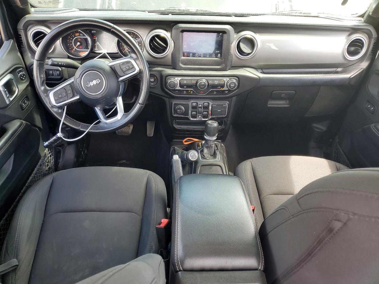 Jeep Wrangler Sahara