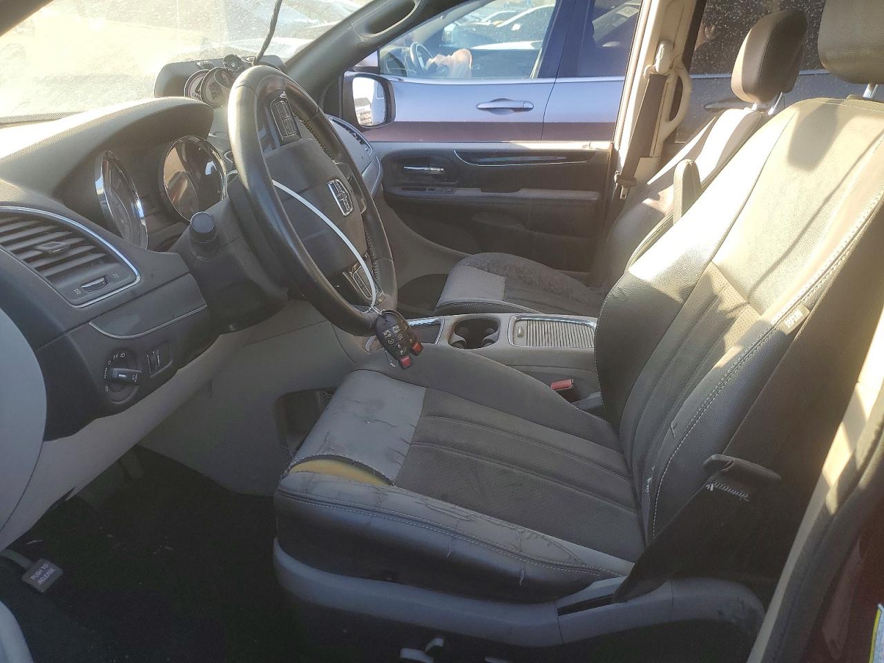 Dodge Caravan Sxt