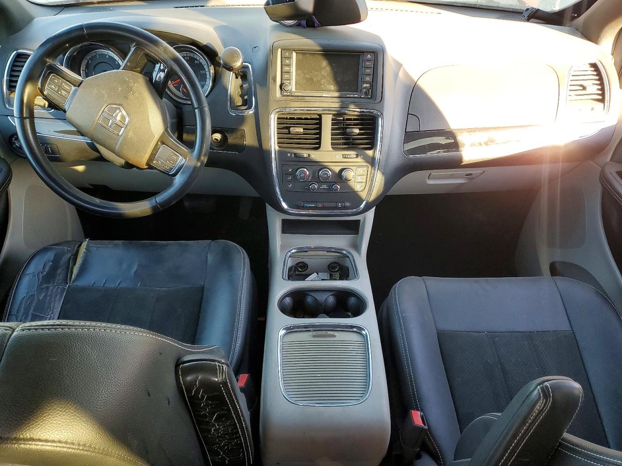 Dodge Caravan Sxt