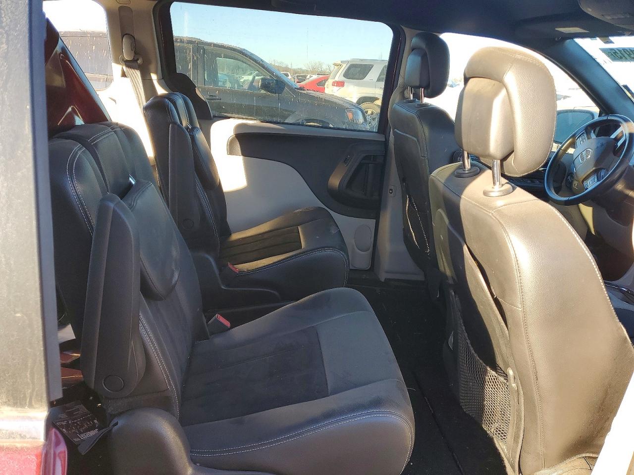 Dodge Caravan Sxt