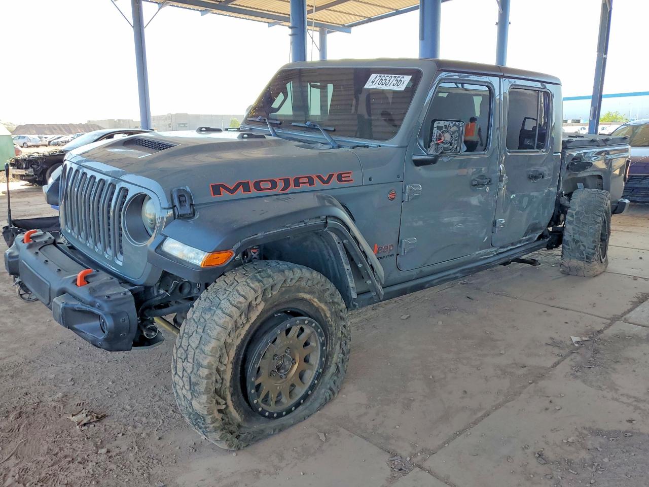Salvage Jeep Gladiator Image
