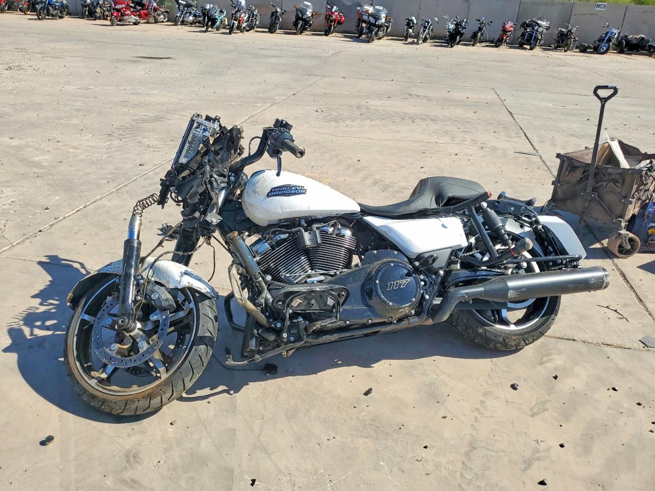 Harley-Davidson Fl