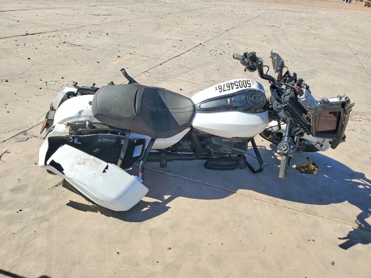 Salvage Harley-Davidson Fl Image