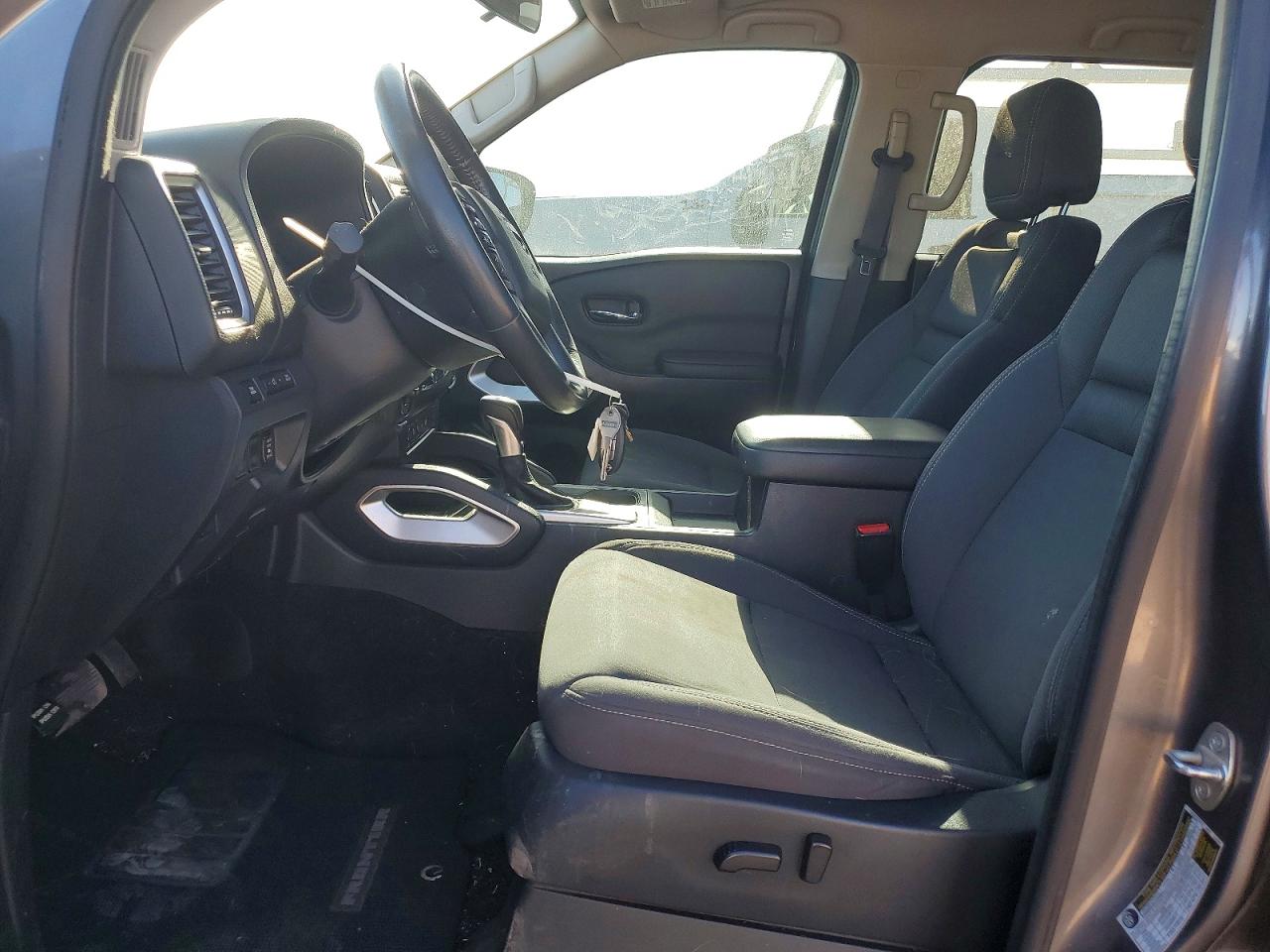 Nissan Frontier Sv