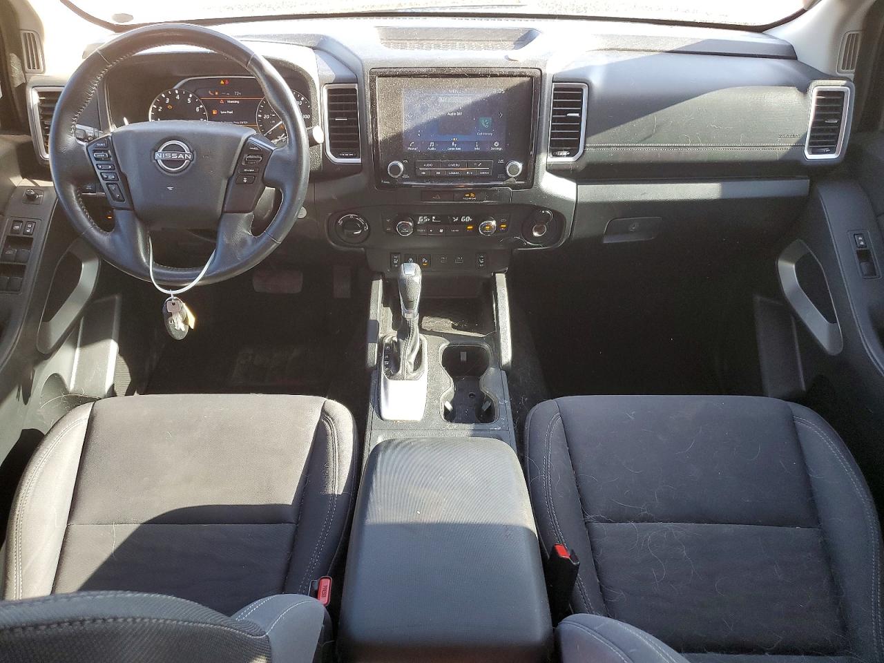 Nissan Frontier Sv
