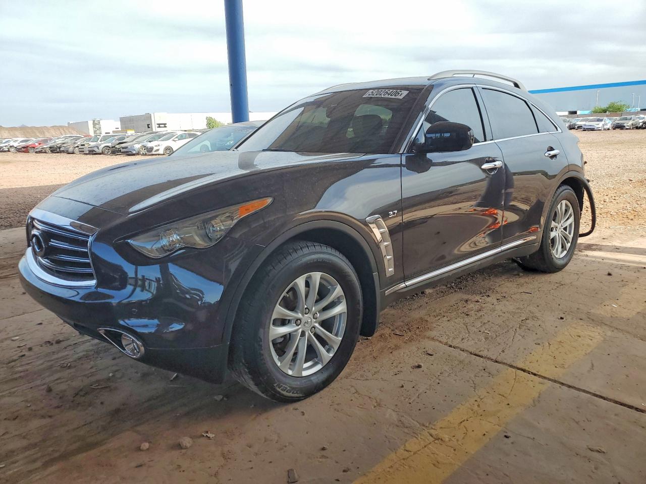 Salvage INFINITI Qx Image