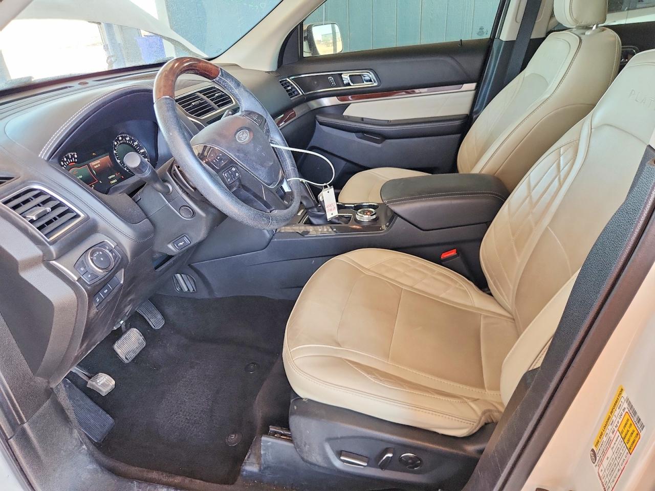 Ford Explorer Platinum