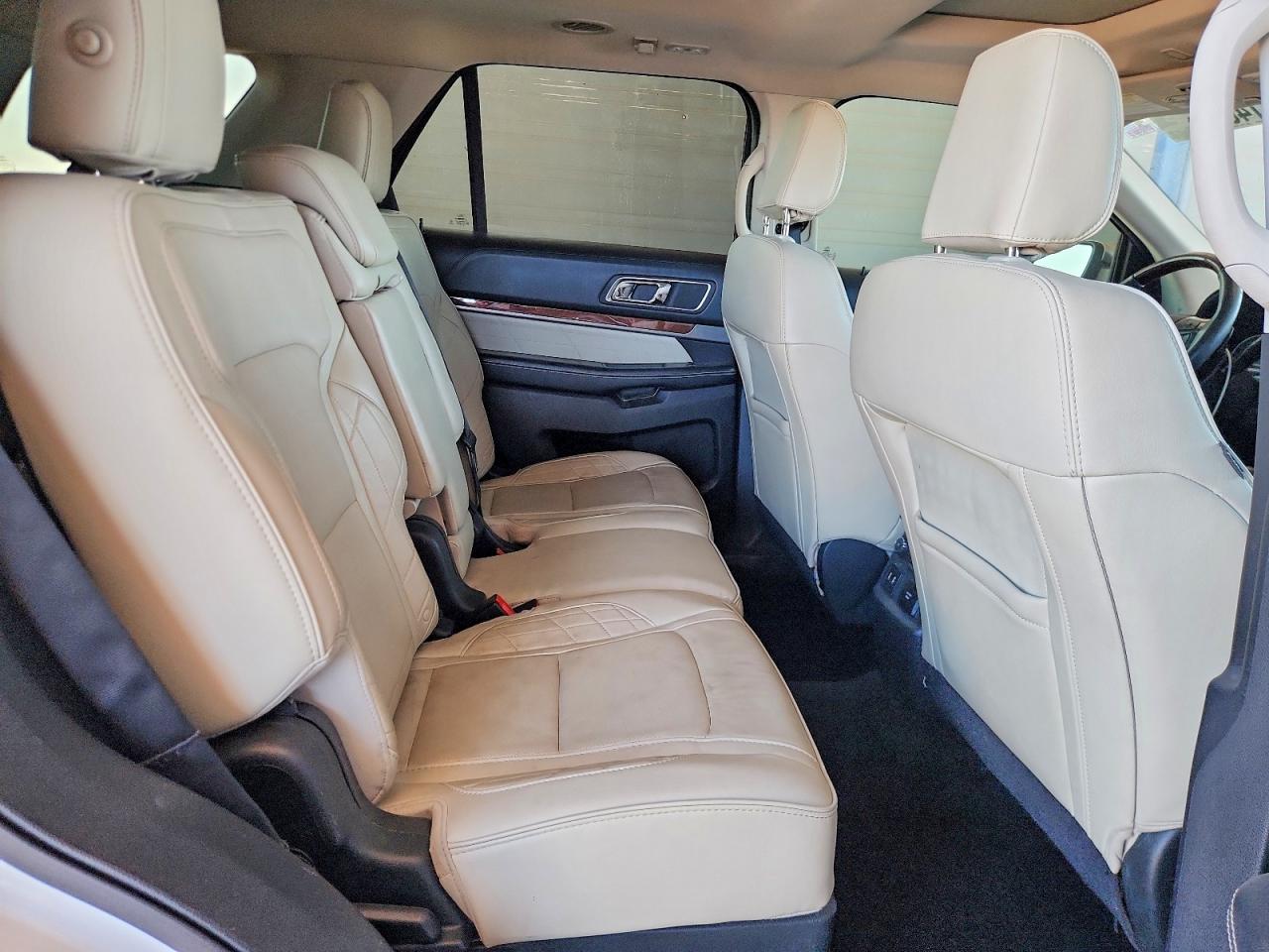 Ford Explorer Platinum