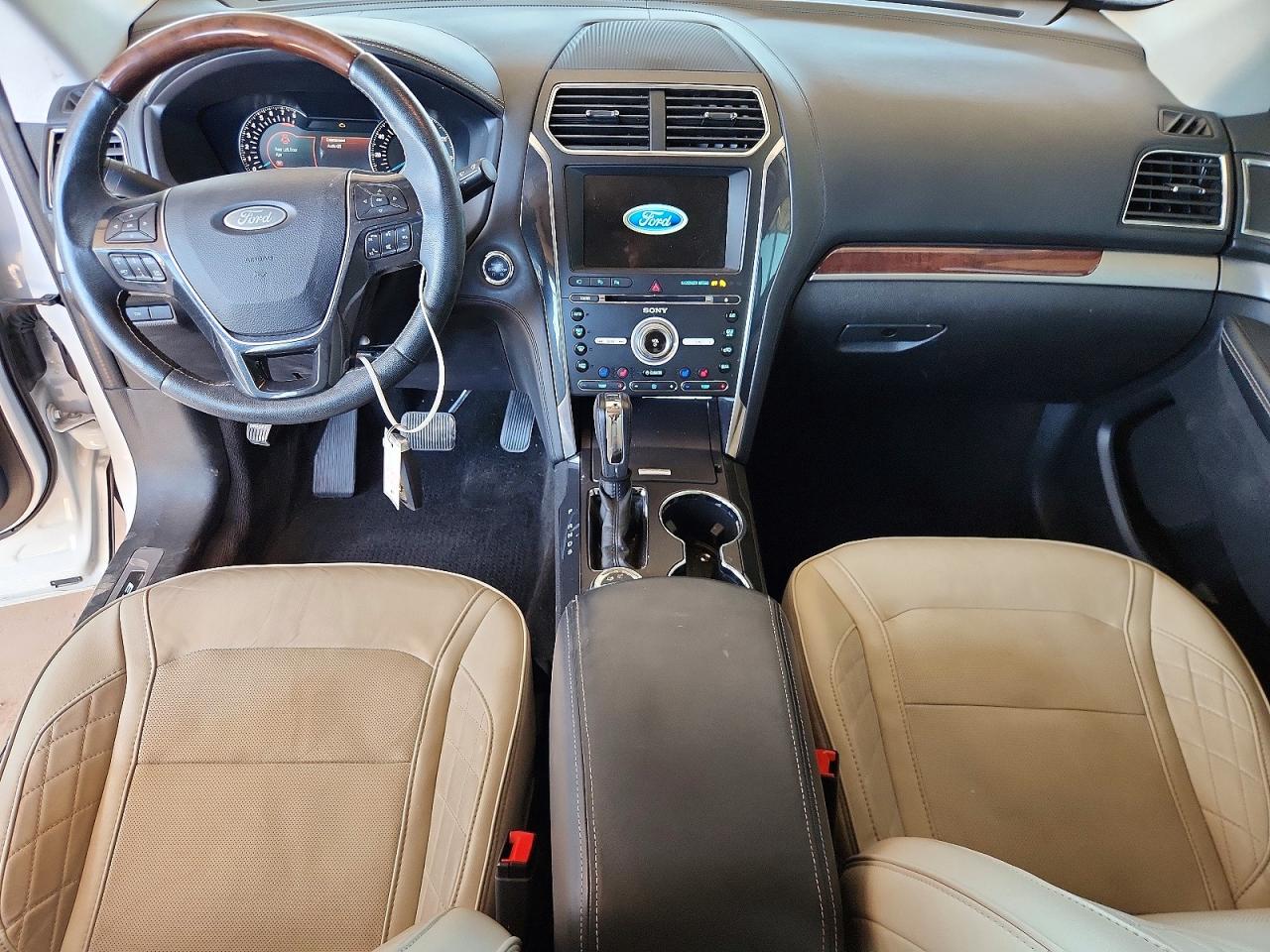 Ford Explorer Platinum