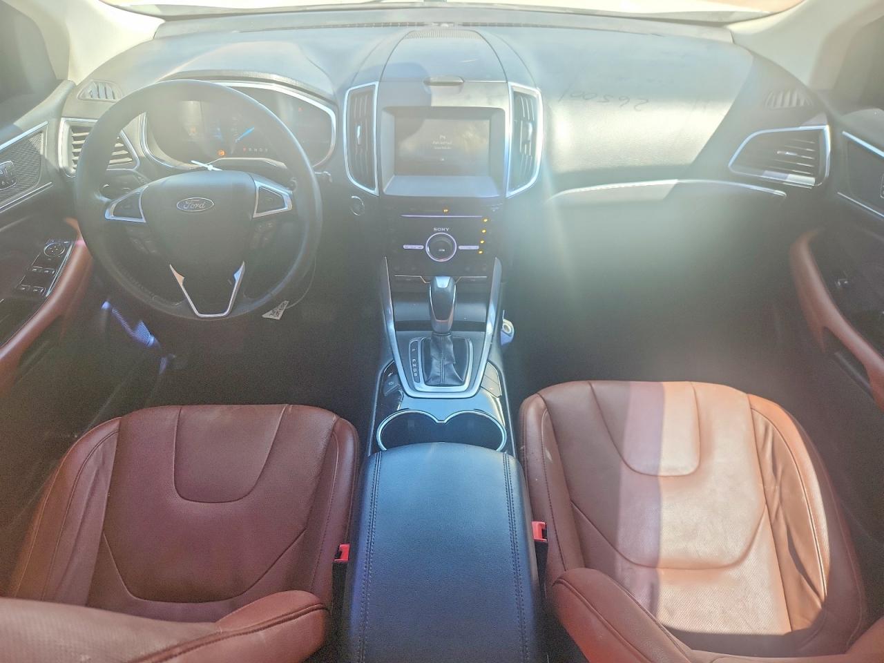 Ford Edge Titanium