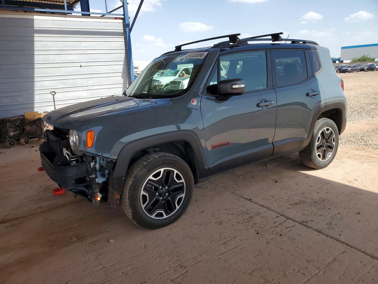Salvage Jeep Renegade Image
