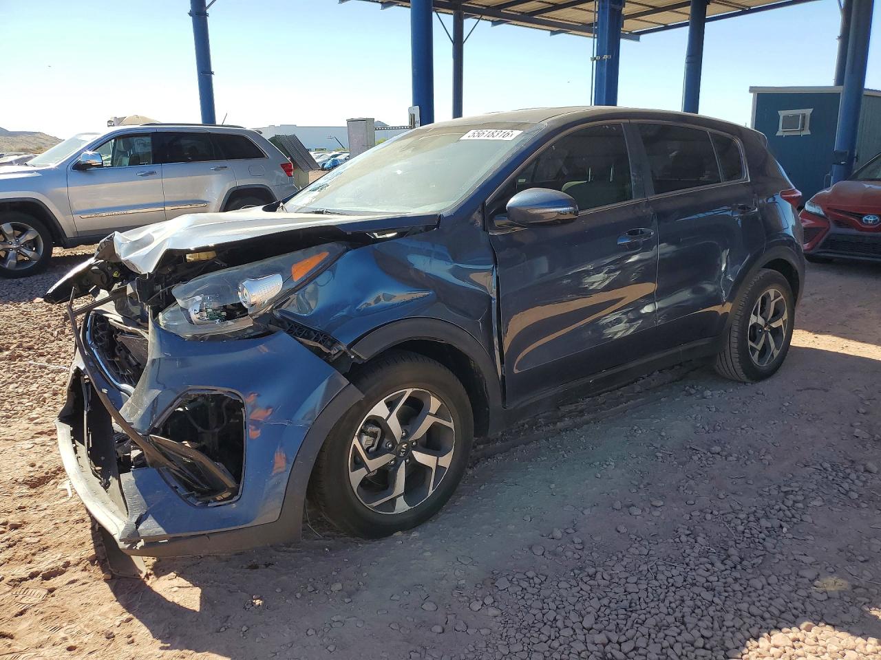 Salvage Kia Sportage Image