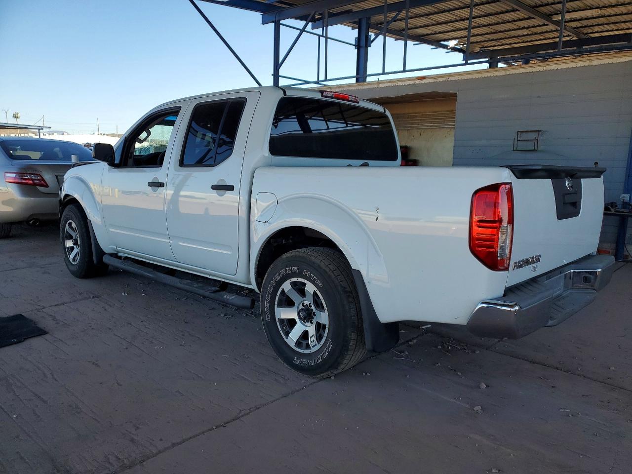 Nissan Frontier S