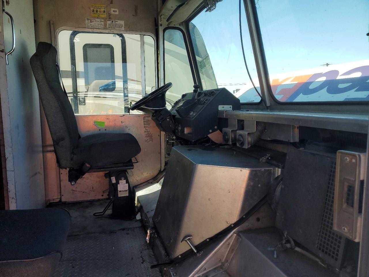 Workhorse Commercial Chassis W42