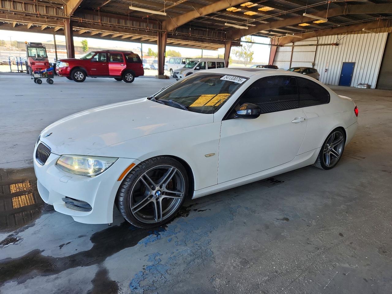 Salvage BMW 3 Series Image