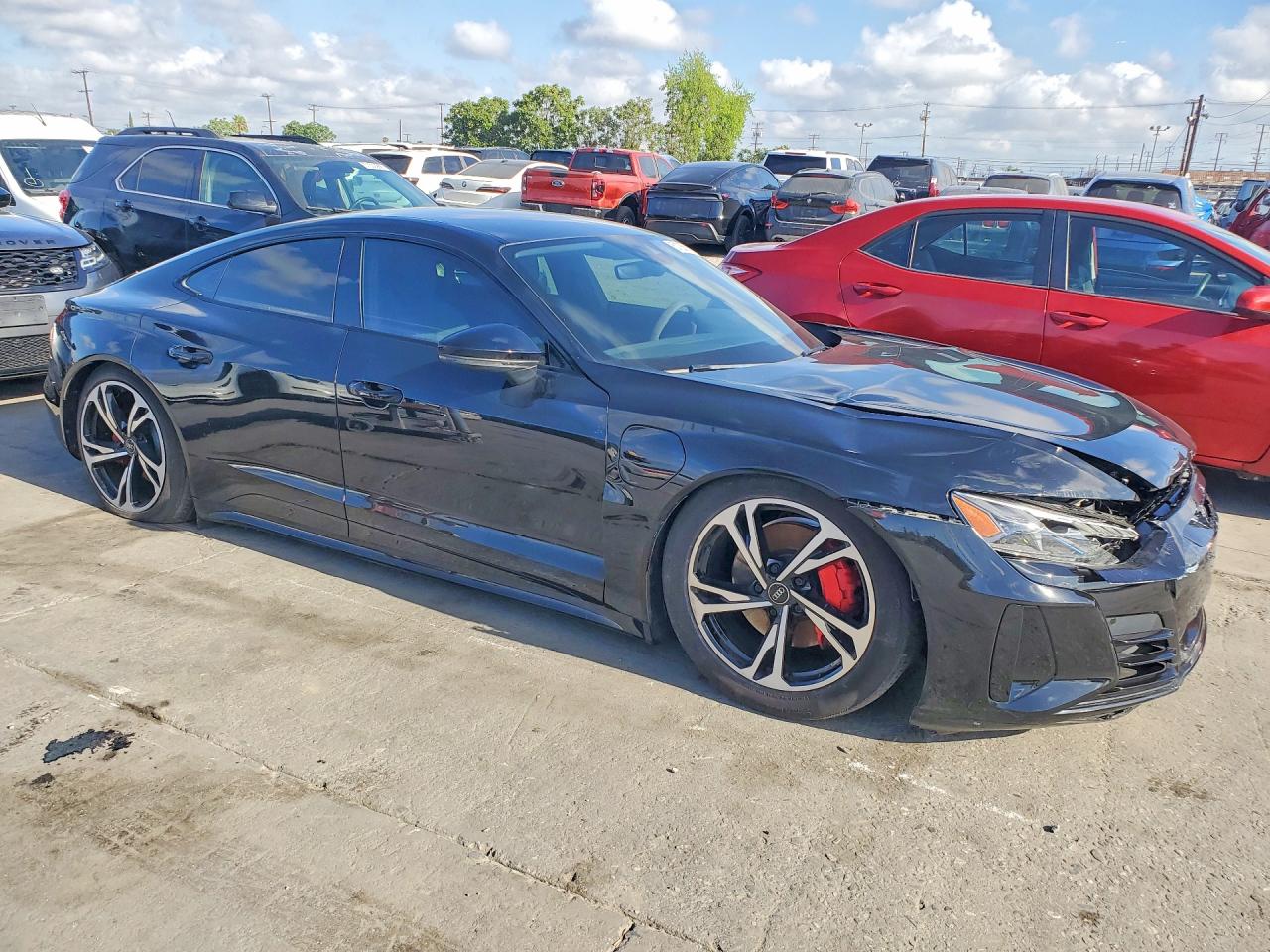 Audi e-tron Premium Plus